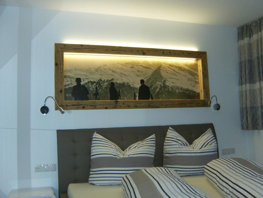 Royal Waldfeld Apartamento Mayrhofen Quarto foto