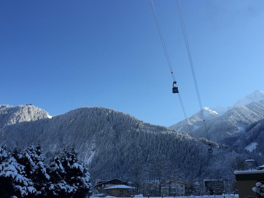Royal Waldfeld Apartamento Mayrhofen Exterior foto