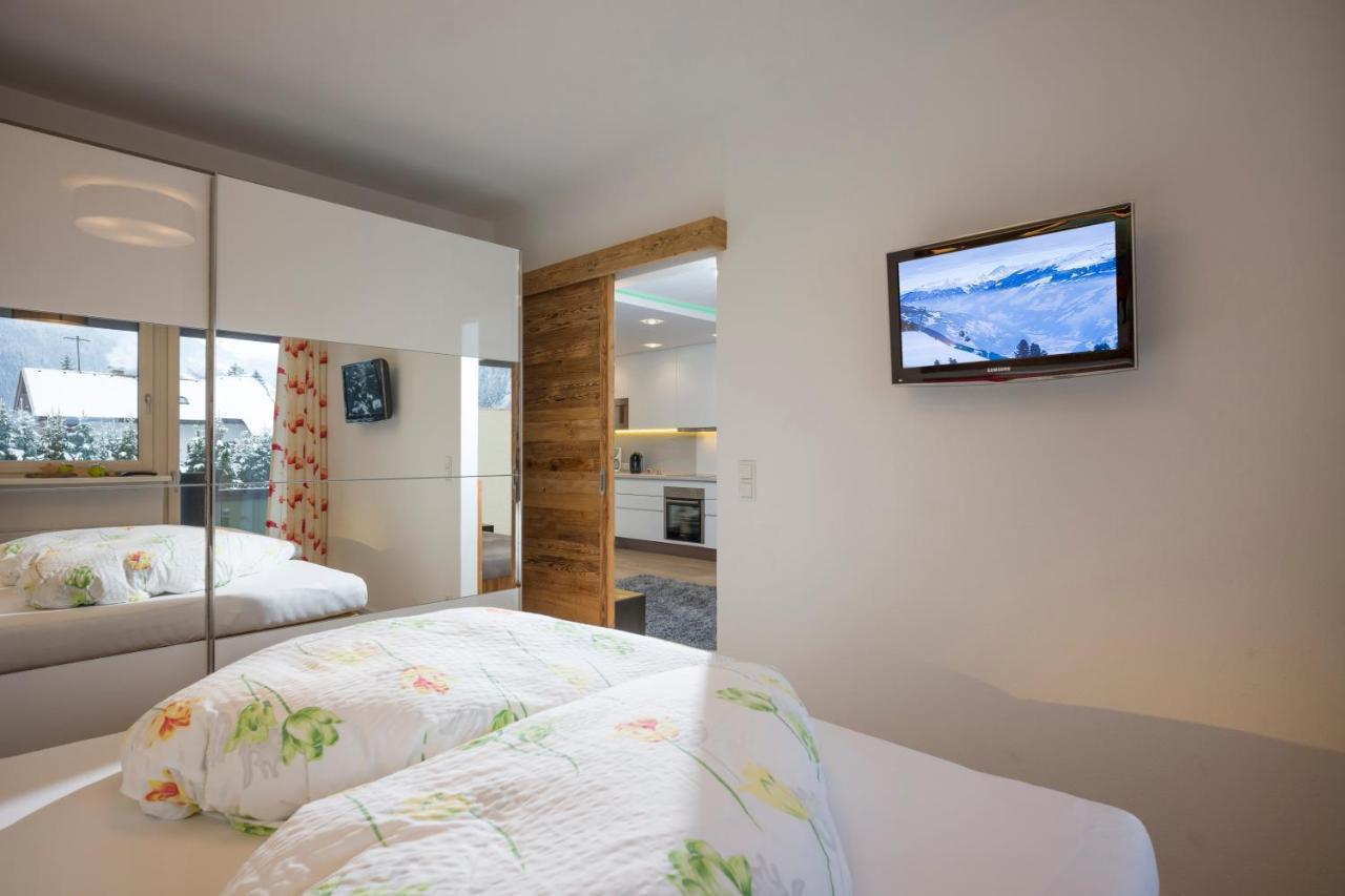 Royal Waldfeld Apartamento Mayrhofen Exterior foto